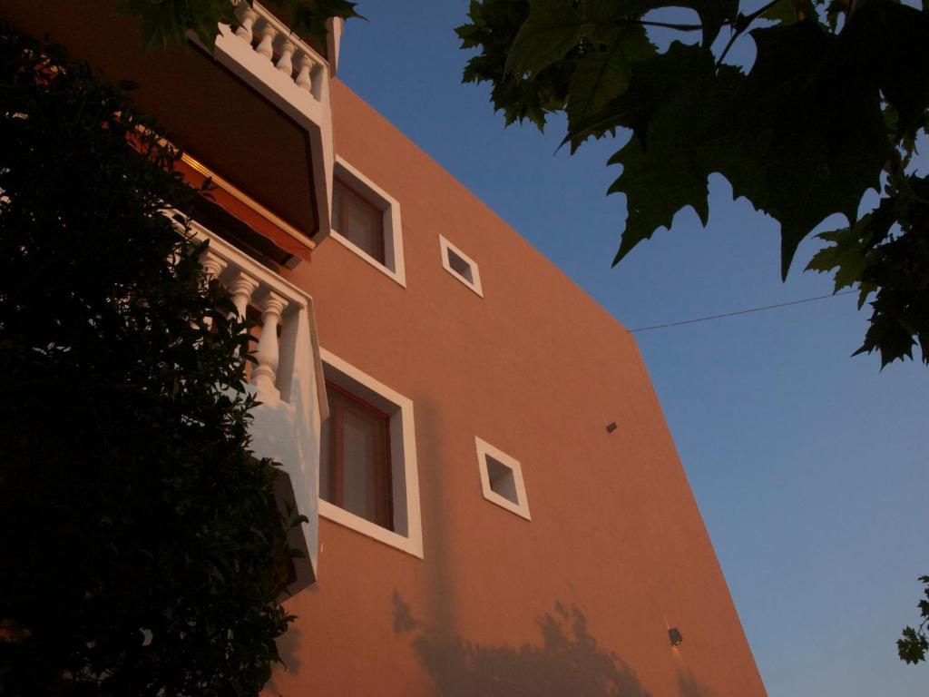 Fanari Hotel Buitenkant foto