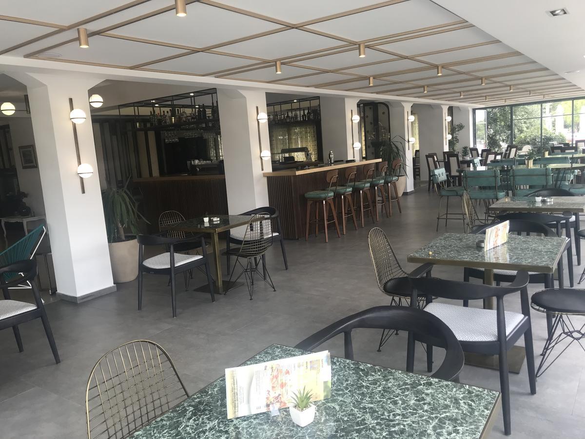 Fanari Hotel Buitenkant foto