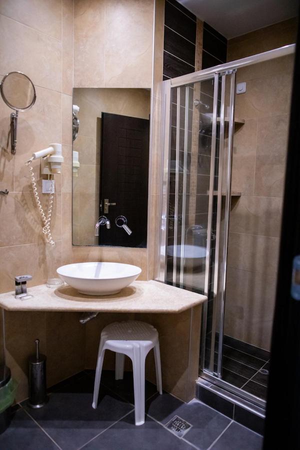 Fanari Hotel Buitenkant foto