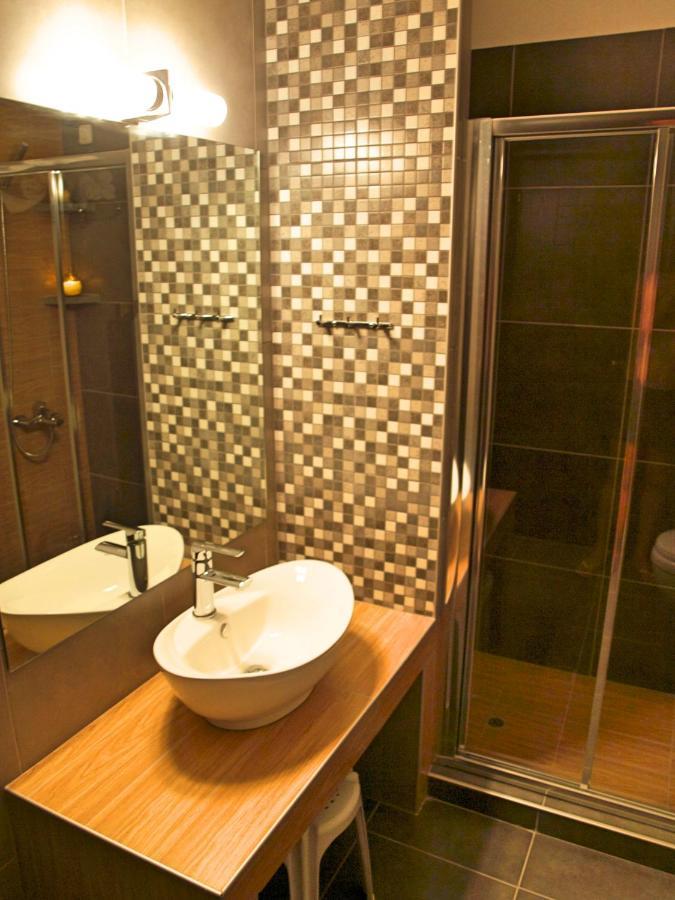 Fanari Hotel Buitenkant foto